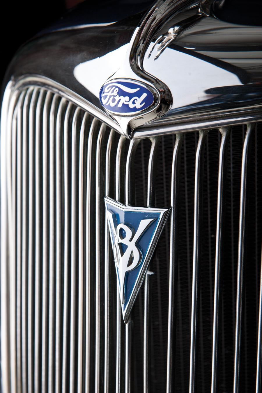 Ford DeLuxe Phaeton 1934 года  (фото 11 из 19)